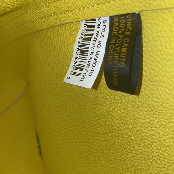 Vince Camuto Tote Bag w/abstract watermelon pattern - Picture 6 of 7